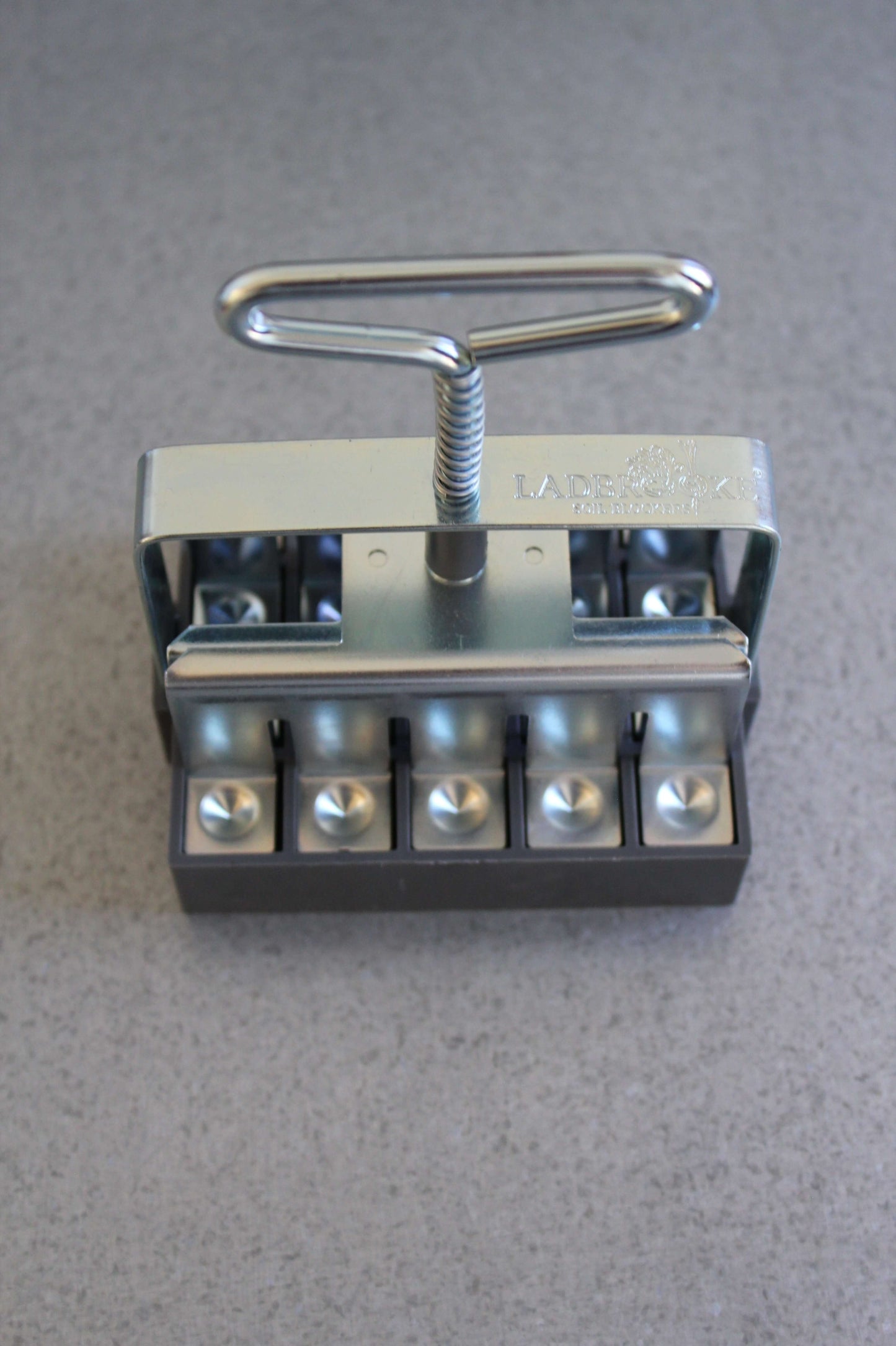 Soil blocker ladbrooke