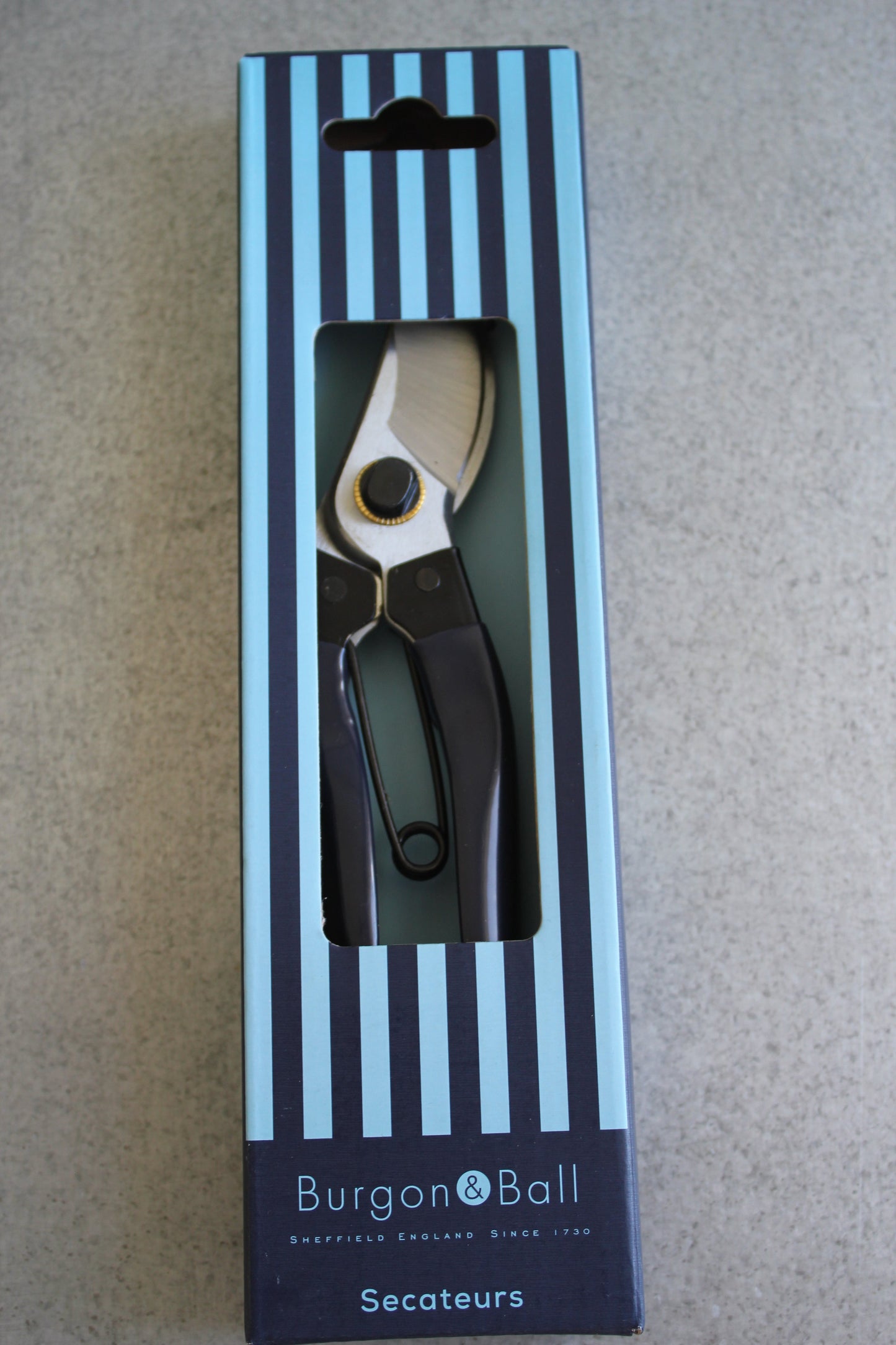 Burgon and Ball - Navy Bypass Secateurs