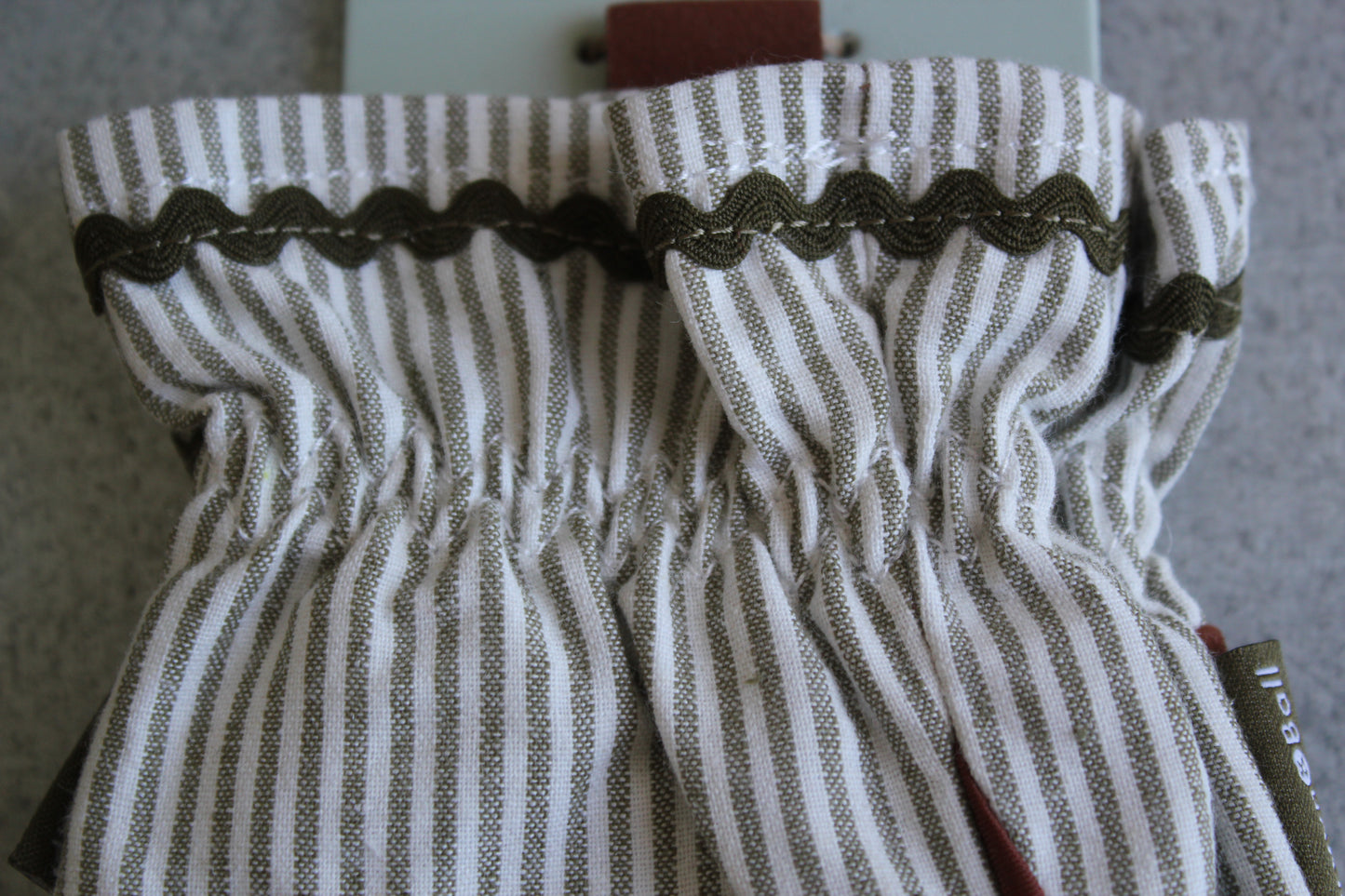 Burgon and Ball - Olive Garden Gloves